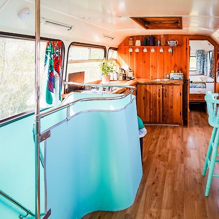 Hotel Double Decker Bus At Valentia Island Escape Chapeltown Zewnętrze zdjęcie